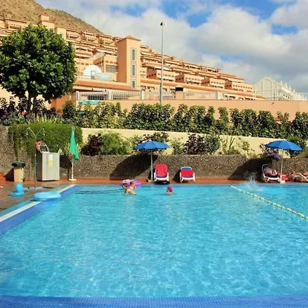 Daire In Castle Harbour With Pool View C009 Los Cristianos (Tenerife)