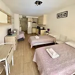 아파트 In Castle Harbour With Pool View C009 로스크리스티아노스