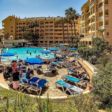 In Castle Harbour With Pool View C009 아파트 *